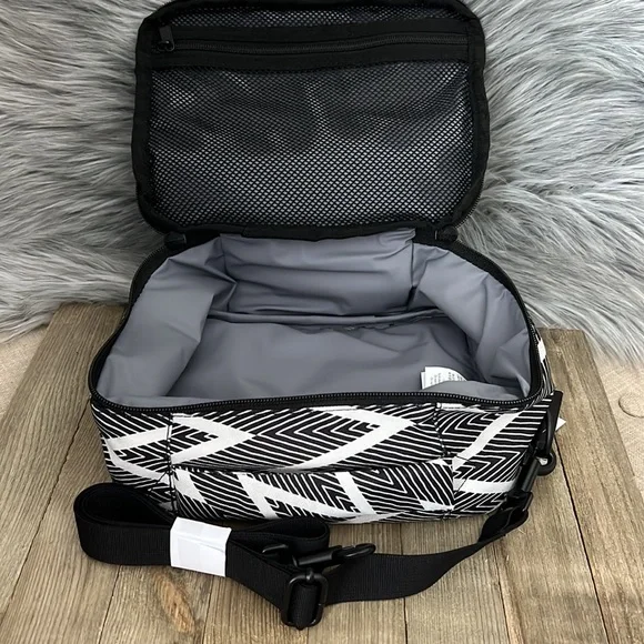 Kavu Lunch box - NEW - Picture 5 of 10